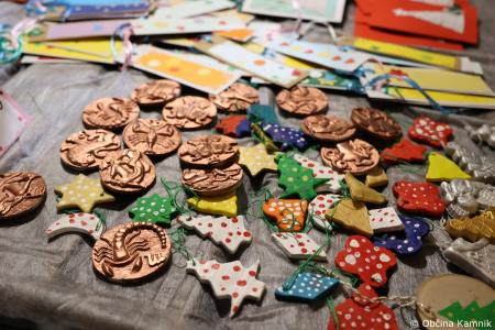 Miklavžev koncert na Osnovni šoli Toma Brejca napolnil dvorano do zadnjega kotička (23)